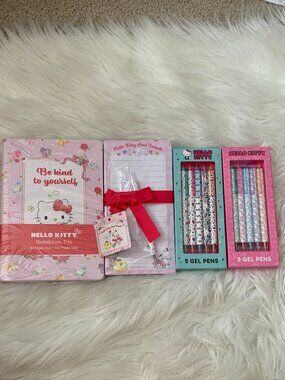 HELLO KITTY & FRIENDS Notebooks, Note Pad, Gel Pens SET